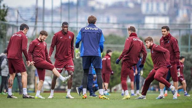 Bordo-mavililer taktik çalıştı