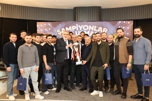 Gebze’de çifte şampiyonluk coşkusu