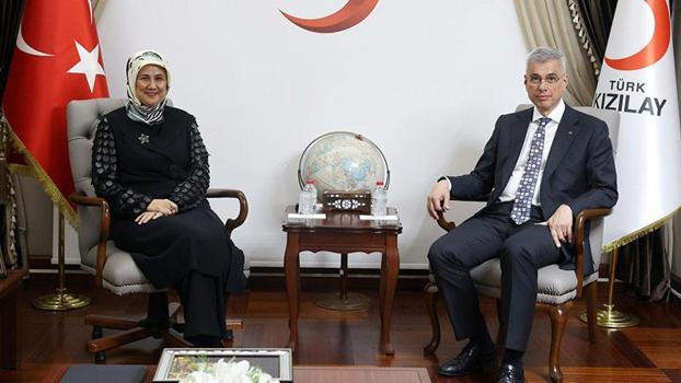 Bakan Memişoğlu, Türk Kızılay Genel Başkanı Yılmaz ile bir araya geldi