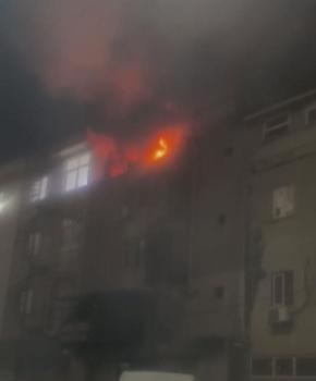 İstanbul - Bağcılar’da karton bardak imalathanesinde yangın