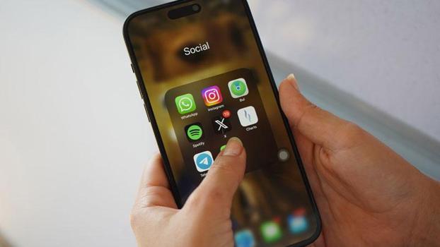 'Sosyal medya videoları kadar kısa aşklar, depresyon riskini artırıyor'