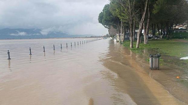 Köyceğiz Gölü taştı