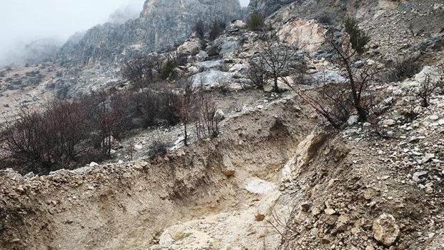 Adıyaman'da heyelan riski nedeniyle 2 ev tahliye edildi