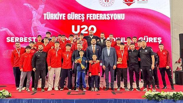 U20 Serbest Güreş Türkiye Şampiyonası sona erdi