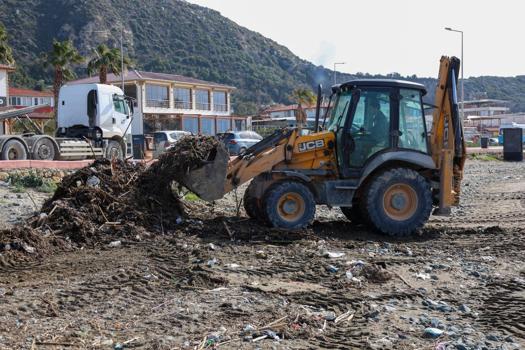 Hatay’ın 158 kilometrelik sahil şeridinde kış temizliği yapıldı