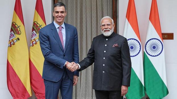 Hindistan Başbakanı Modi ile İspanya Başbakanı Sanchez bir araya geldi