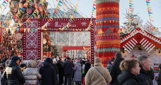 Moskova'daki Maslenitsa Festivali devam ediyor
