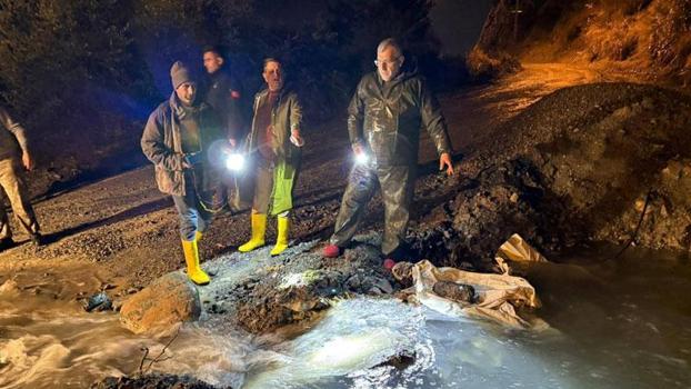 Hatay'da toprak kayması