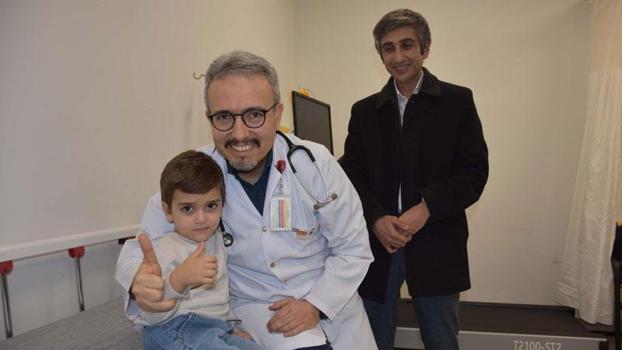 Taşikardi tanısı konulan Selim Ali, 3D yöntemle sağlığına kavuştu