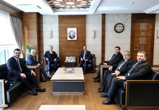 Başkan Büyükkılıç, Ankara’da Bakan Kacır ile görüştü