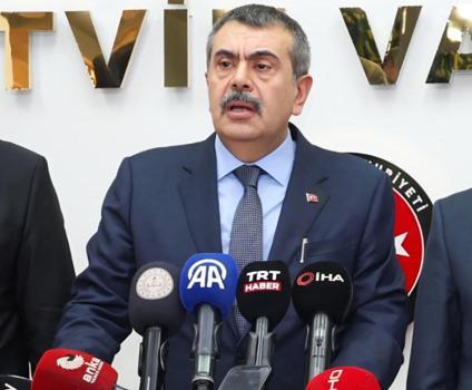 Bakan Tekin: 168 kişinin imzaladığı metinle ilgili suç duyurusunda bulunacağız