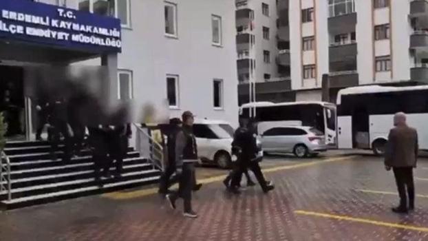 Mersin’de fuhuş operasyonu: 13 tutuklama