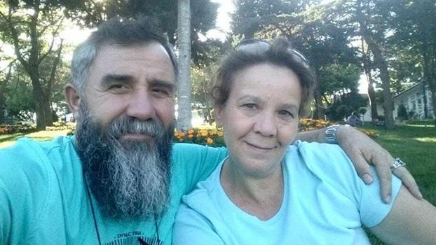 Manisa’da evli çiftten biri ölü, diğeri baygın halde bulundu