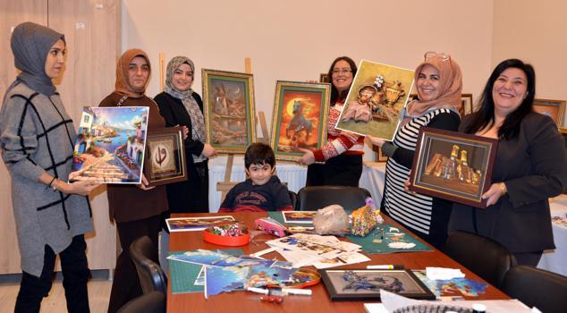 Kursiyerlikten ortaklığa; 20 kadın el sanatları kooperatifi kurdu