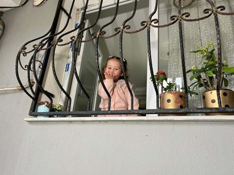 Çöp kamyonu şoförü ile 3 yaşındaki Ayşe arasında 'pencere' bağı