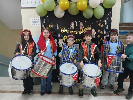 İzmir'de okullarda ramazan coşkusu yaşanıyor