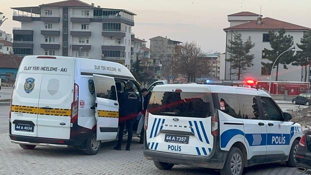 Malatya'da bıçaklı kavga; 2 ağır yaralı