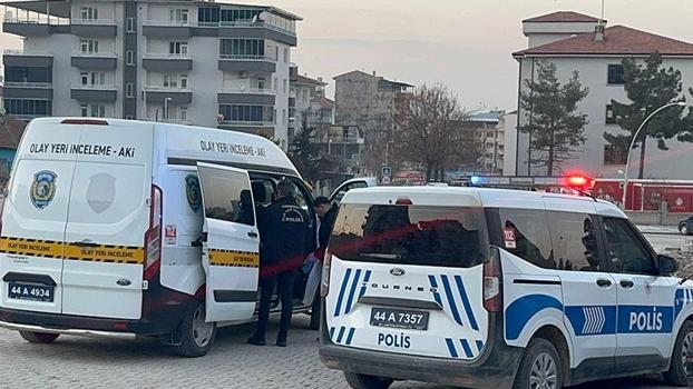 Malatya'da bıçaklı kavga; 2 ağır yaralı