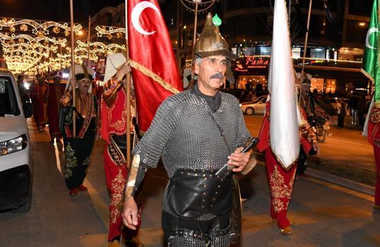 Osmaniye’de mehter takımından ramazana özel yürüyüş ve konser