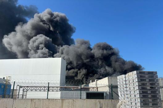 Manisa'da oyuncak fabrikasında yangın