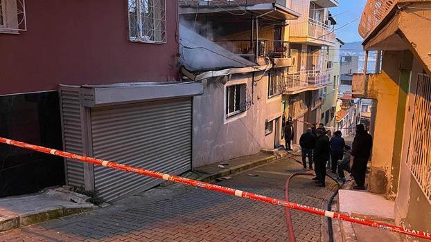 İzmir'de müstakil evde yangın