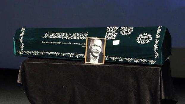 Oyuncu Ali Tutal son yolculuğuna uğurlandı