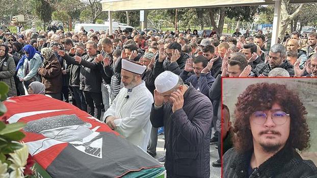 Bulgaristan'da hayatını kaybeden üniversiteli Eray, memleketi Çanakkale'de toprağa verildi