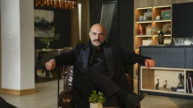 Eşref’e yeni düşman: Ölü Yaşar