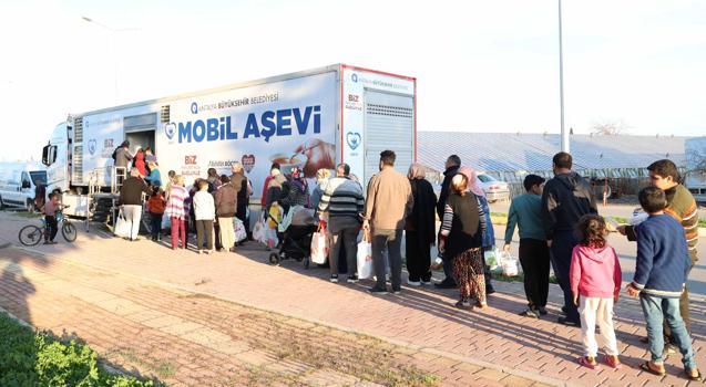 Mobil Aşevi iftarda mahalle mahalle dolaşıyor