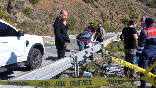 Yol kenarında cesedi bulunan kadının eşi gözaltında