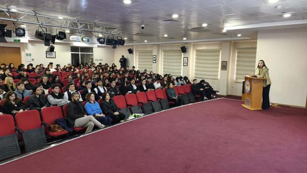 Muğla'da öğrencilere bilişim dolandırıcılığına karşı bilinçlendirme semineri