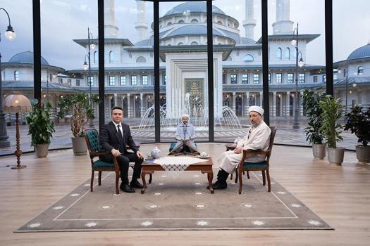 ‘Bu kutlu günleri coşkuyla yaşayalım'