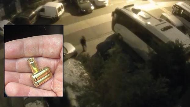 Ataşehir'de otomobilin üstüne 3 mermi bırakan şüpheli kamerada