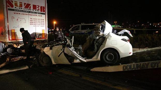 Niğde’de TIR’a arkadan çarpan otomobilin sürücüsü öldü