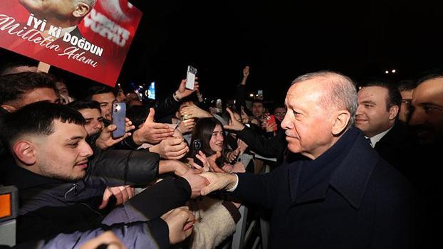 AK Parti Gençlik Kolları, Cumhurbaşkanı Erdoğan'ın doğum gününü kutladı