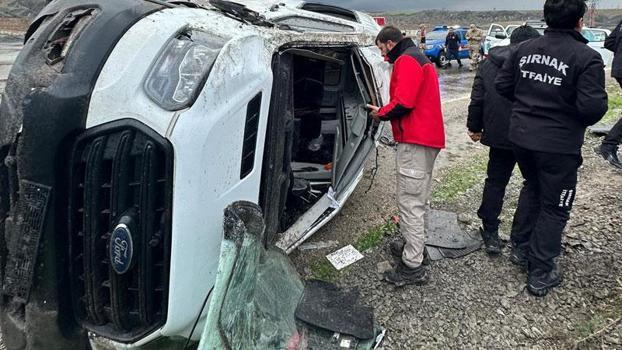 Şırnak'ta işçileri taşıyan minibüs devrildi: 9 yaralı