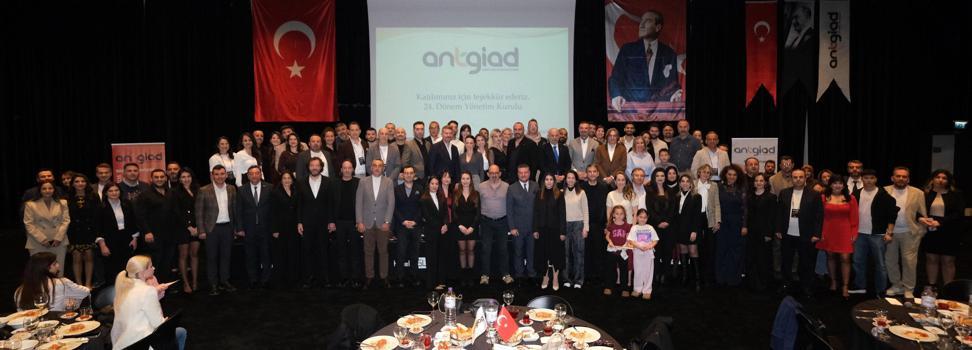 ANTGİAD iftarında 'İnsanın fabrika ayarları' konuşuldu