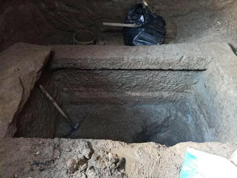 Altyapı çalışmasında lahit bulundu