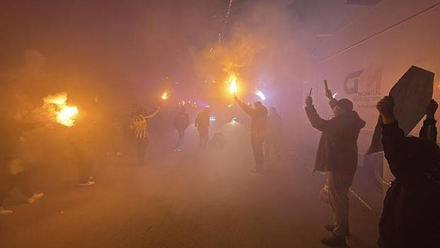 Fenerbahçe’ye Antalya’da coşkulu karşılama