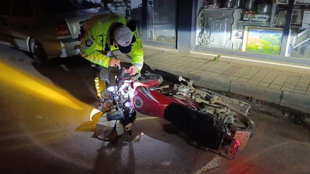 Polisin 'dur' ihtarına uymayan ehliyetsiz sürücüye 303 bin lira ceza