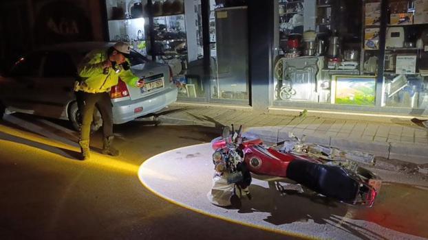 Polisin 'dur' ihtarına uymayan ehliyetsiz sürücüye 303 bin lira ceza