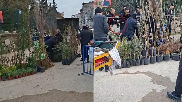 Seyyar satıcılar, kendilerini uyaran zabıtalara bıçakla saldırdı