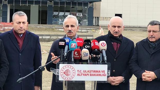 Bakan Uraloğlu: İran, Irak, Suriye, Lübnan ve Ürdün’e olan bütün uçuşları 2 Mart'a kadar iptal ettik