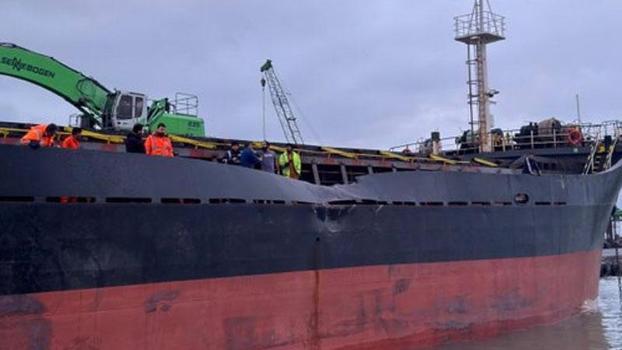 Bartın Limanı'nda 2 kuru yük gemisi çarpıştı