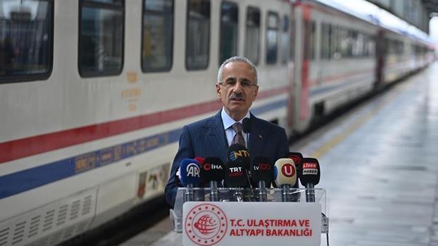 Bakan Uraloğlu: 60 gar ve istasyonumuzu yeniledik