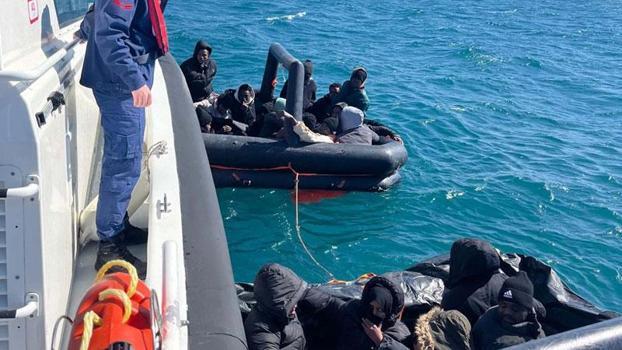 Yunan unsurları tarafından geri itilen 31 kaçak göçmen kurtarıldı