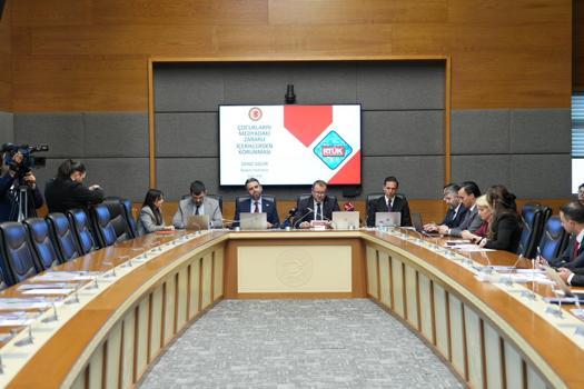 RTÜK Başkan Yardımcısı Güler: Gençlerin yüzde 88'i sosyal medyada yaş sınırlaması olması gerektiğini söylüyor