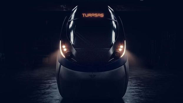 Türkiye'nin ürettiği ilk hızlı tren, raylara iniyor