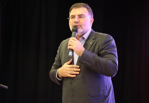 'Emek edebiyatı, işçi sömürüsü yapacaklarına önce işçilerin maaşını ödesinler'