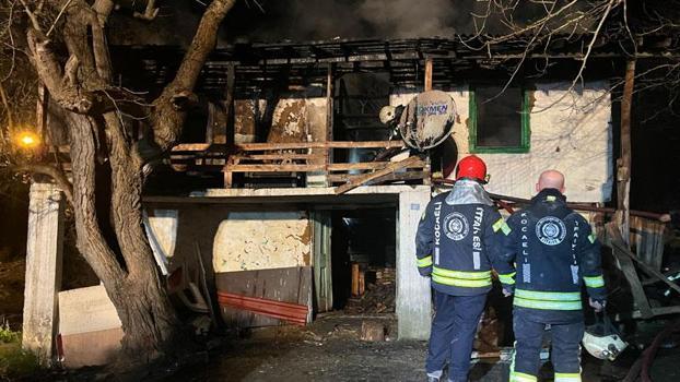 Yalnız yaşadığı evinde çıkan yangında öldü